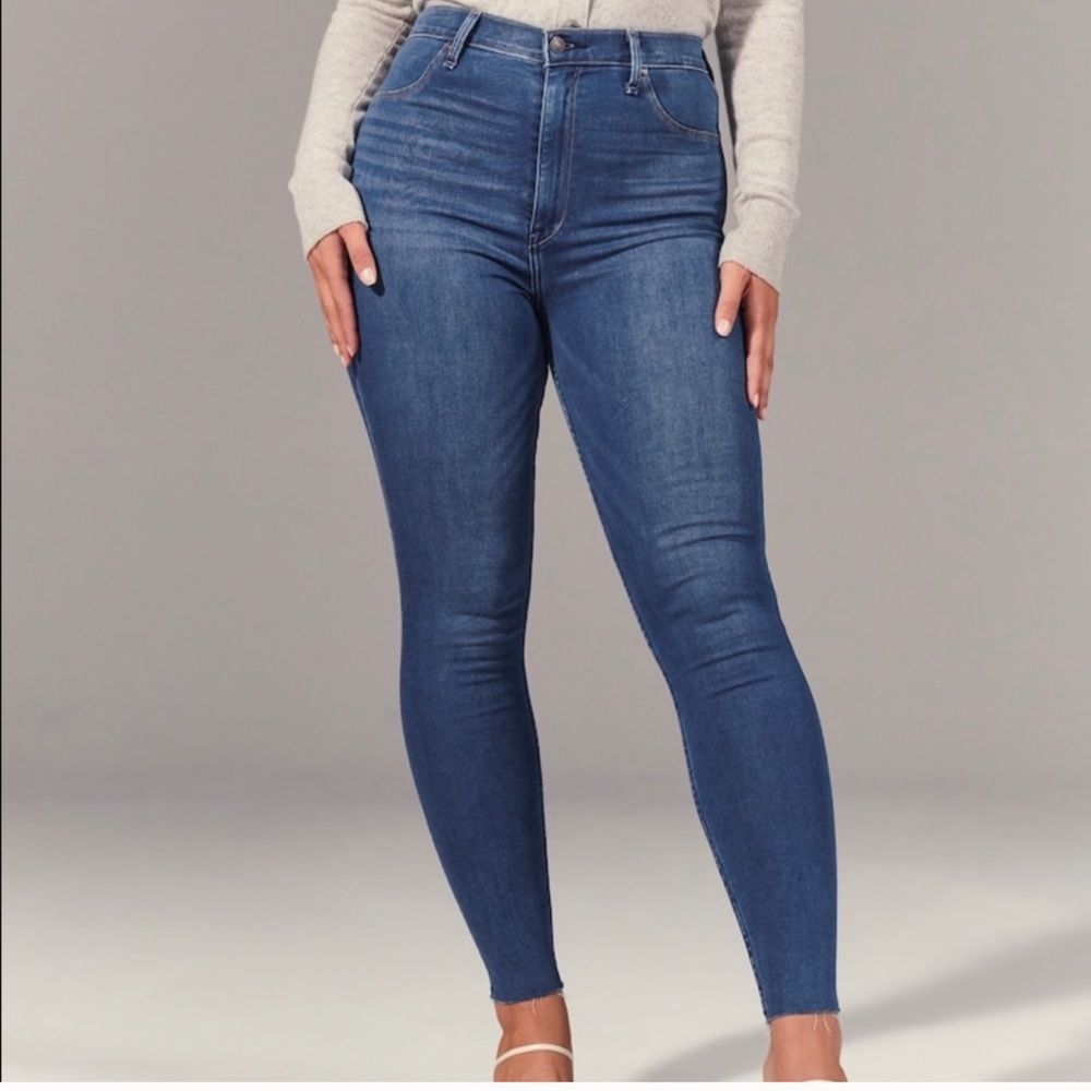Abercrombie & Fitch Ultra High Rise Jean Legging